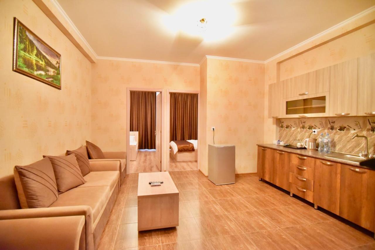 Hotel Blue Ridge Tbilisi Esterno foto